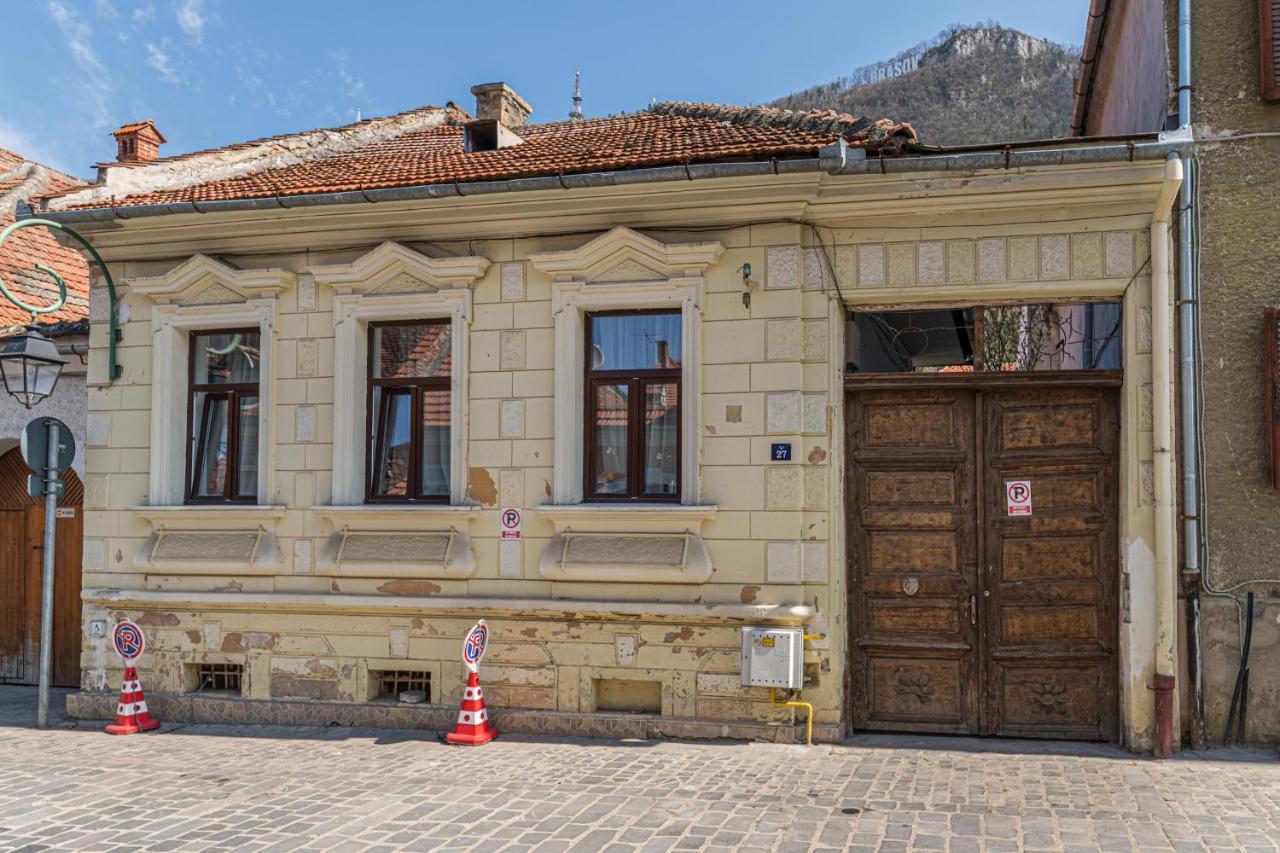 Albert Residence With Complimentary Parking Брашов Экстерьер фото