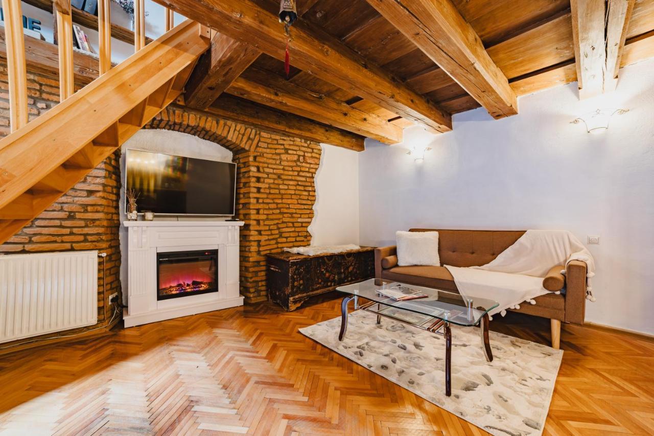 Albert Residence With Complimentary Parking Брашов Экстерьер фото