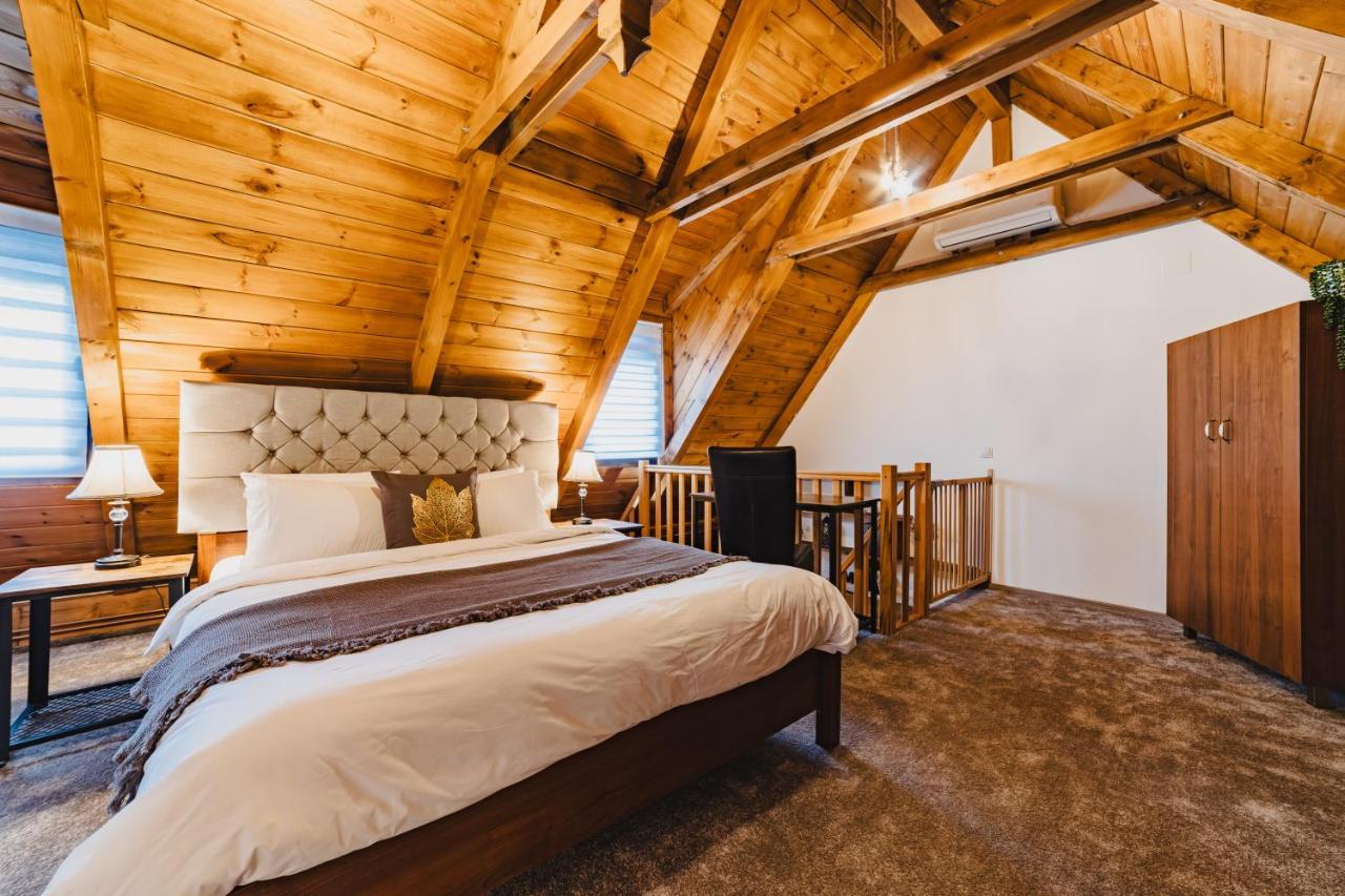 Albert Residence With Complimentary Parking Брашов Экстерьер фото