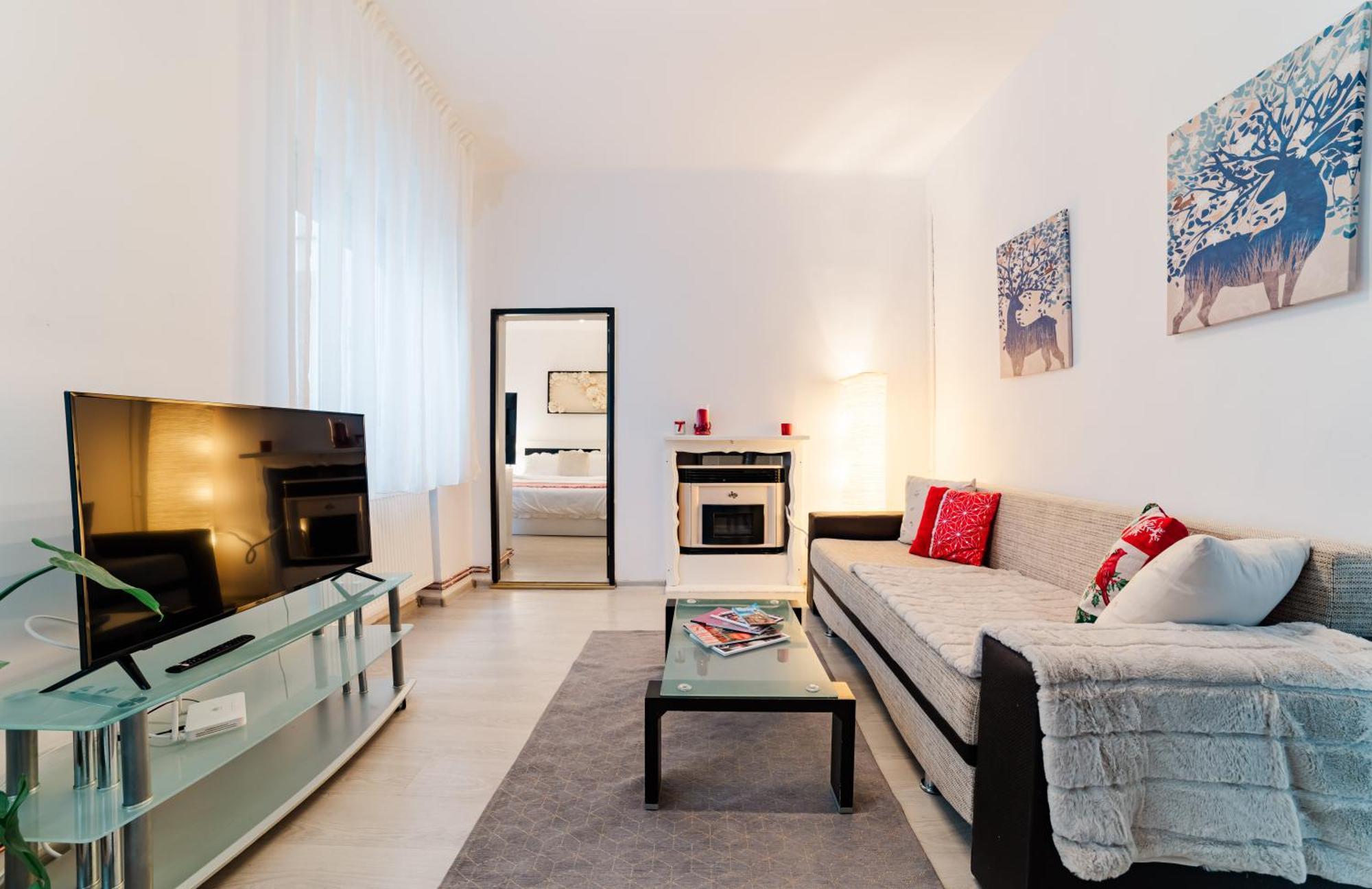 Albert Residence With Complimentary Parking Брашов Экстерьер фото